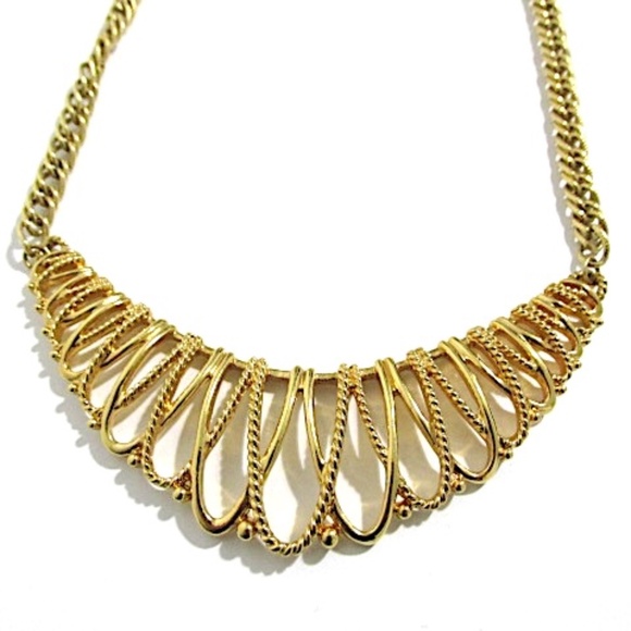 VTG Avon Gold Ribbed Bib Necklace - Picture 2 of 8